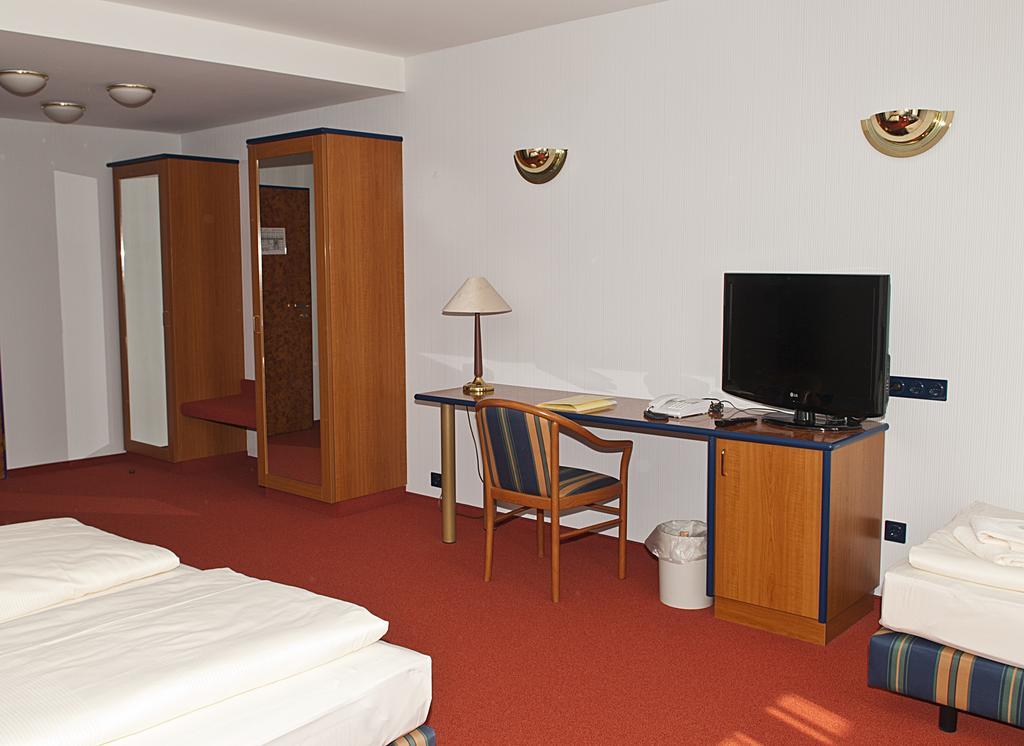 Hotel Falkenstein Falkenstein  Стая снимка